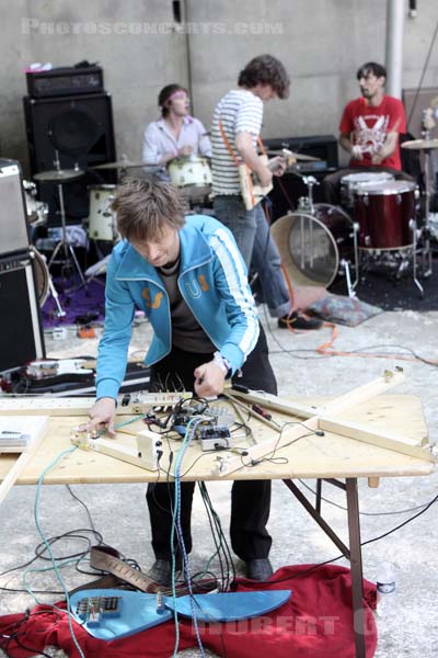 YURI LANDMAN - 2011-05-28 - PARIS - Parc de la Villette - 